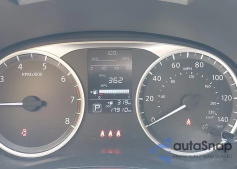 2024 Nissan Versa 1.6 S z USA, uszkodzony, nr VIN 3N1CN8DV5RL924441